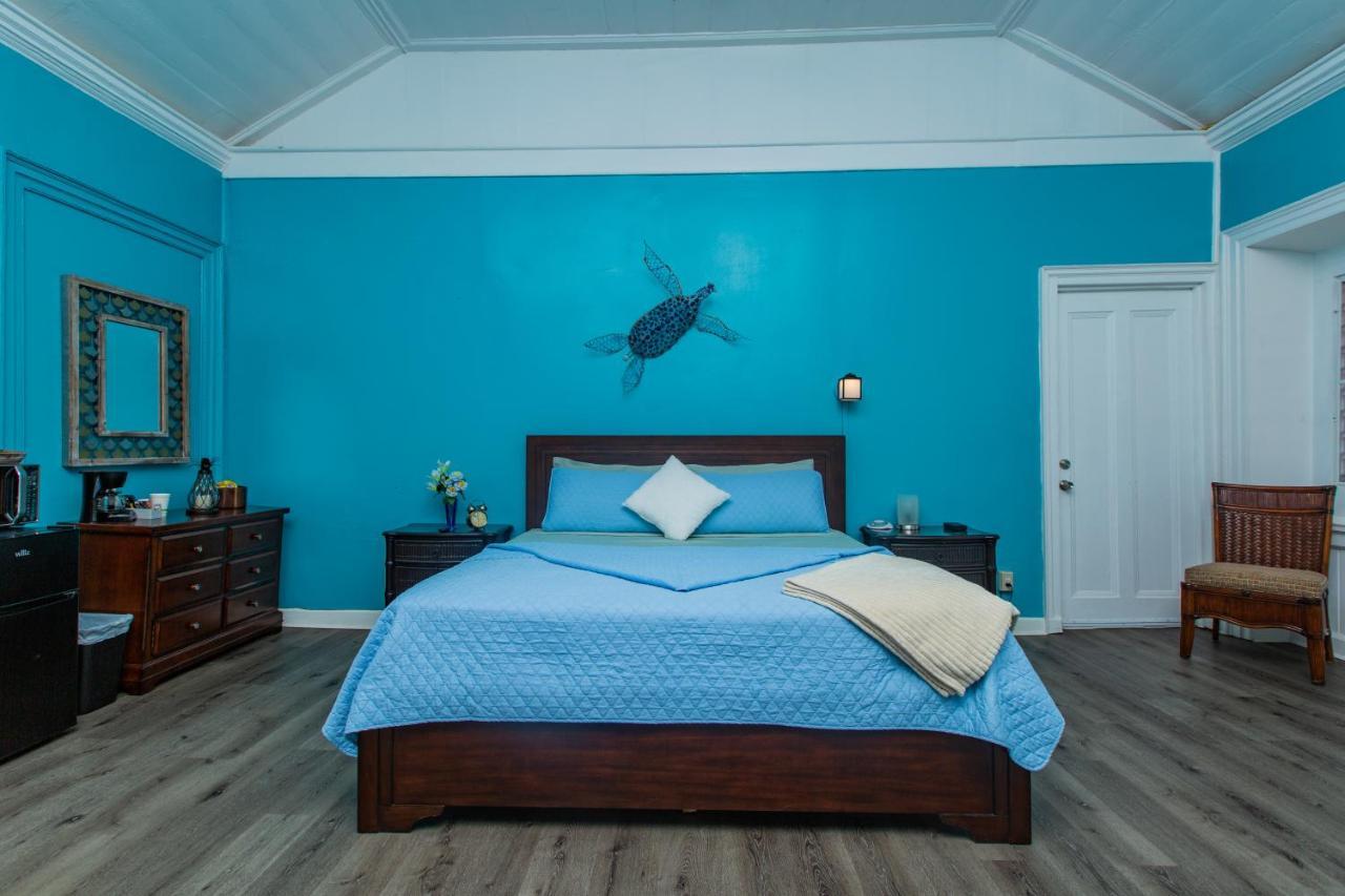 Victoria House Otel Frederiksted Dış mekan fotoğraf