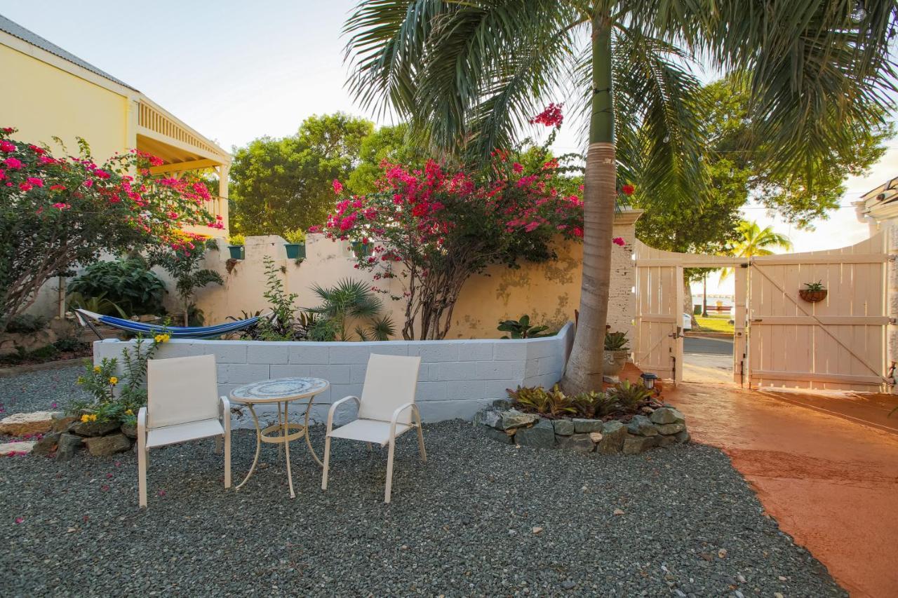 Victoria House Otel Frederiksted Dış mekan fotoğraf