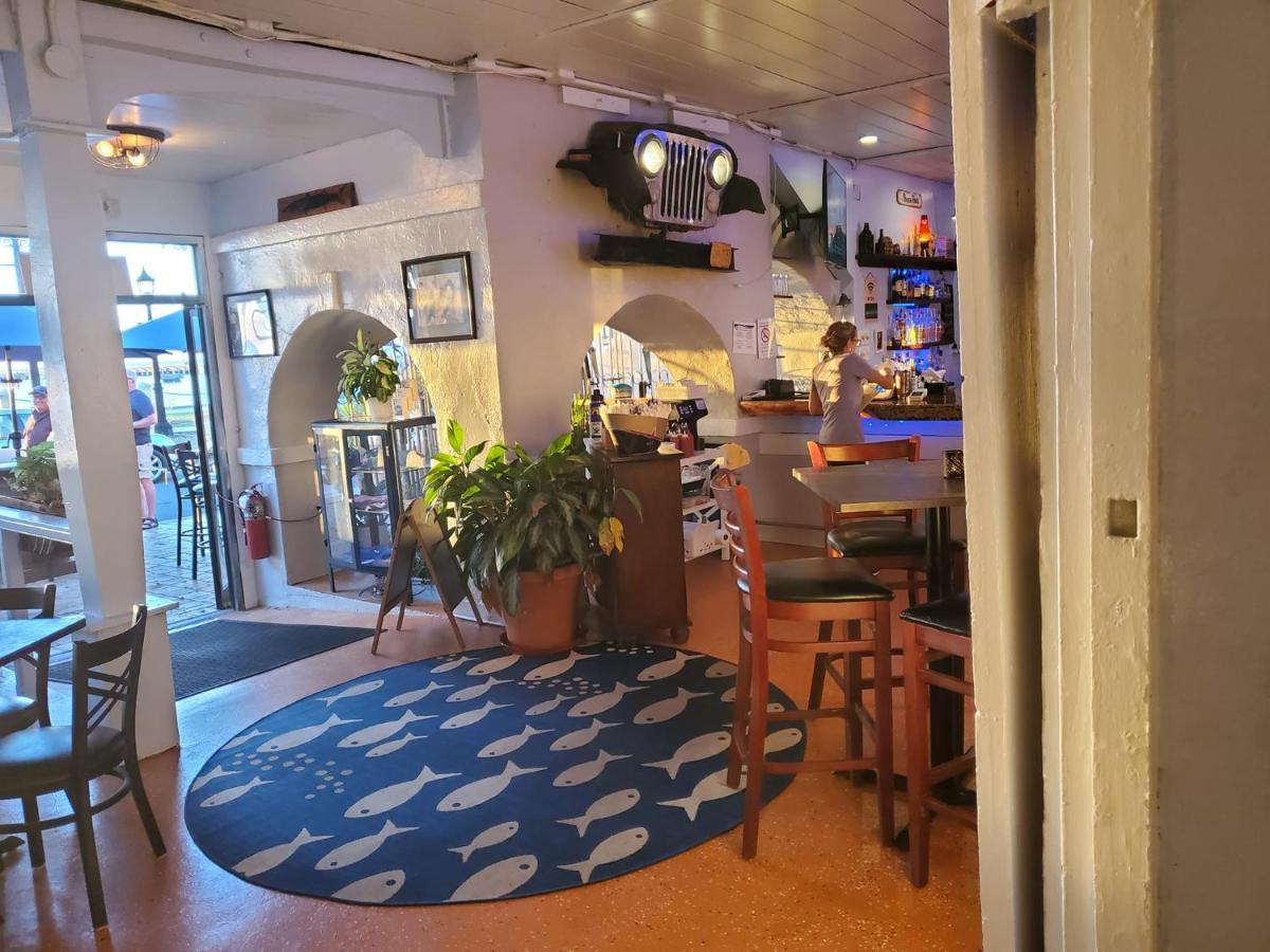 Victoria House Otel Frederiksted Dış mekan fotoğraf