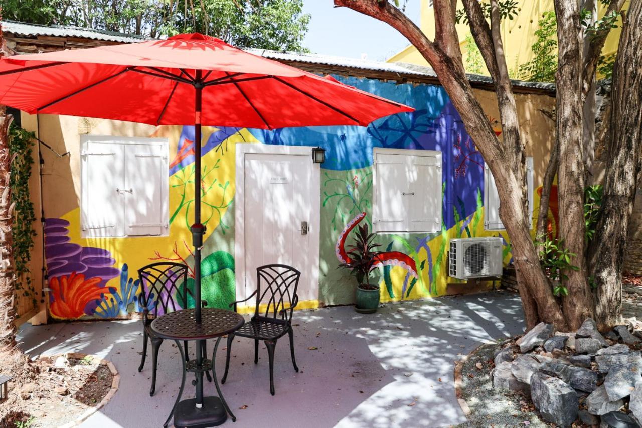 Victoria House Otel Frederiksted Dış mekan fotoğraf