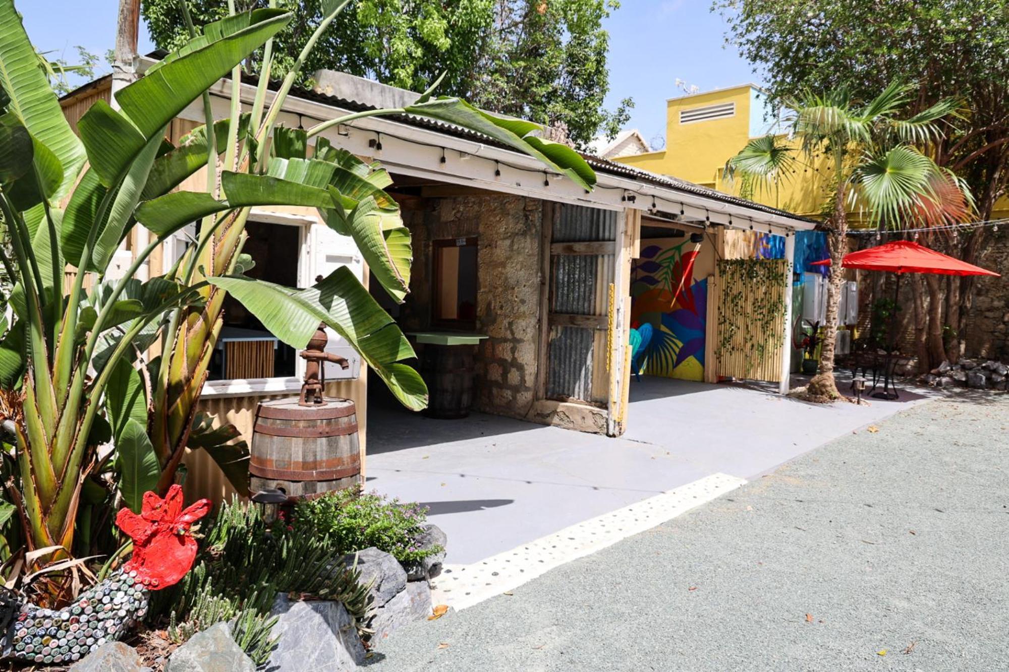 Victoria House Otel Frederiksted Dış mekan fotoğraf