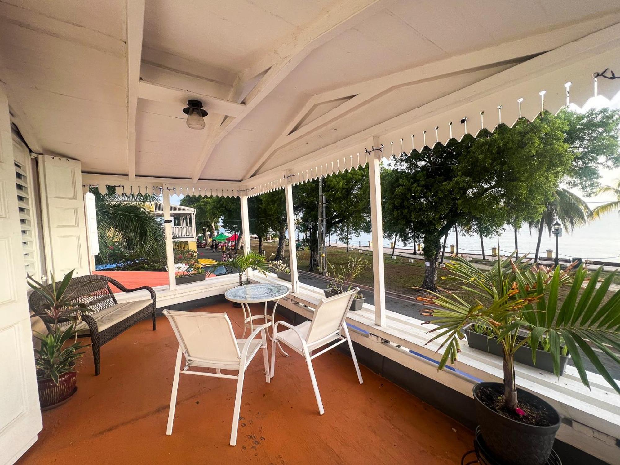 Victoria House Otel Frederiksted Dış mekan fotoğraf