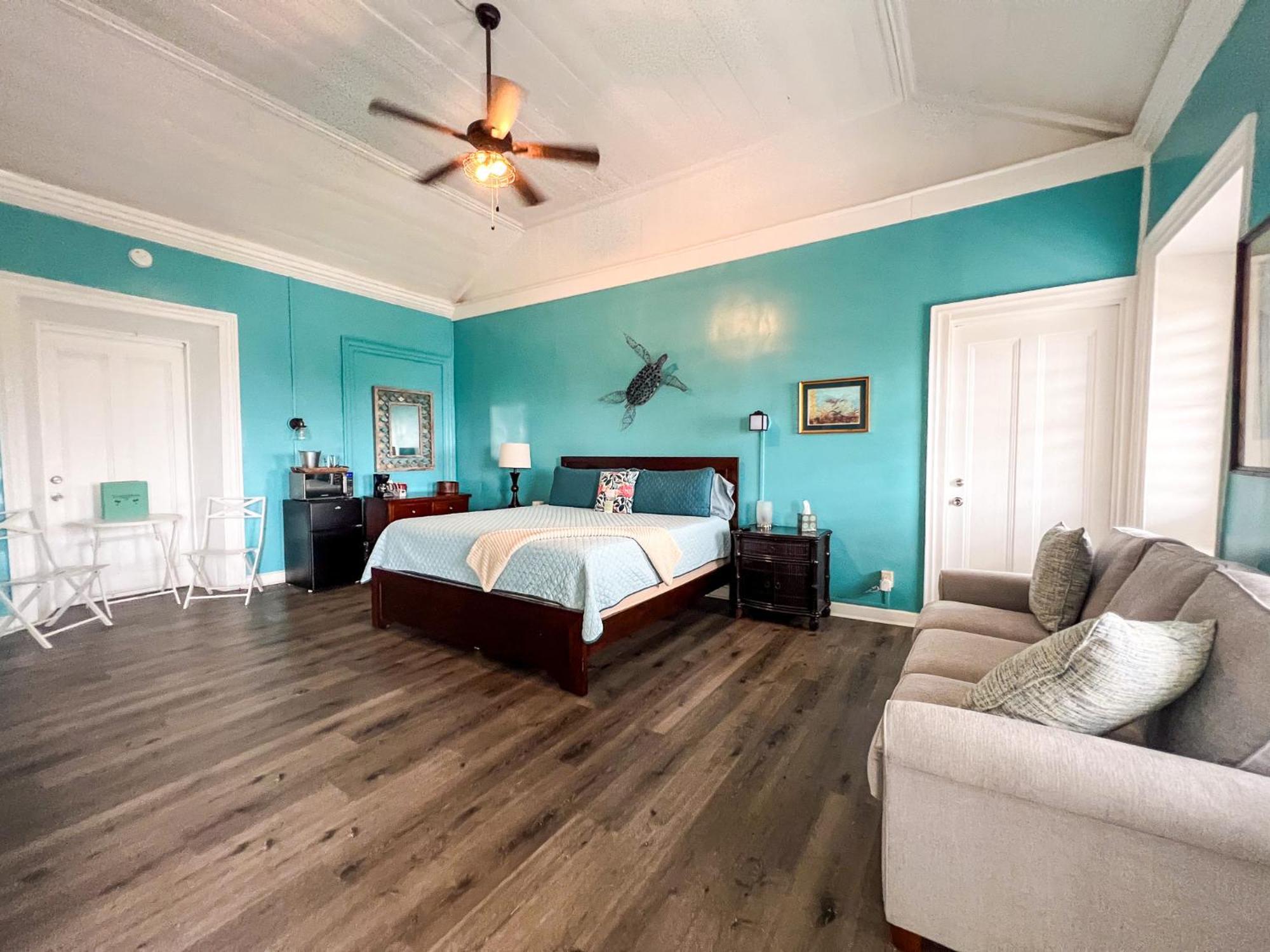 Victoria House Otel Frederiksted Dış mekan fotoğraf