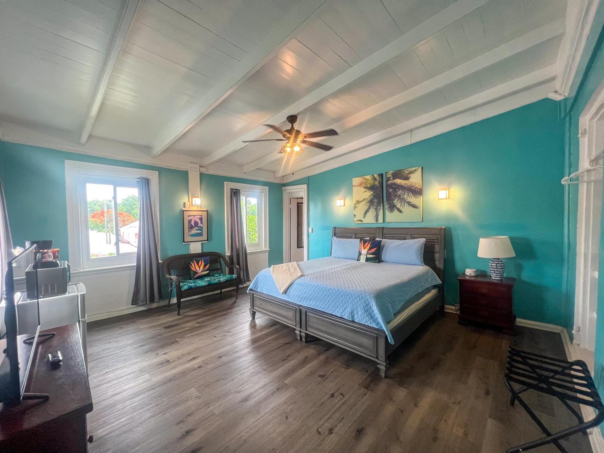 Victoria House Otel Frederiksted Dış mekan fotoğraf