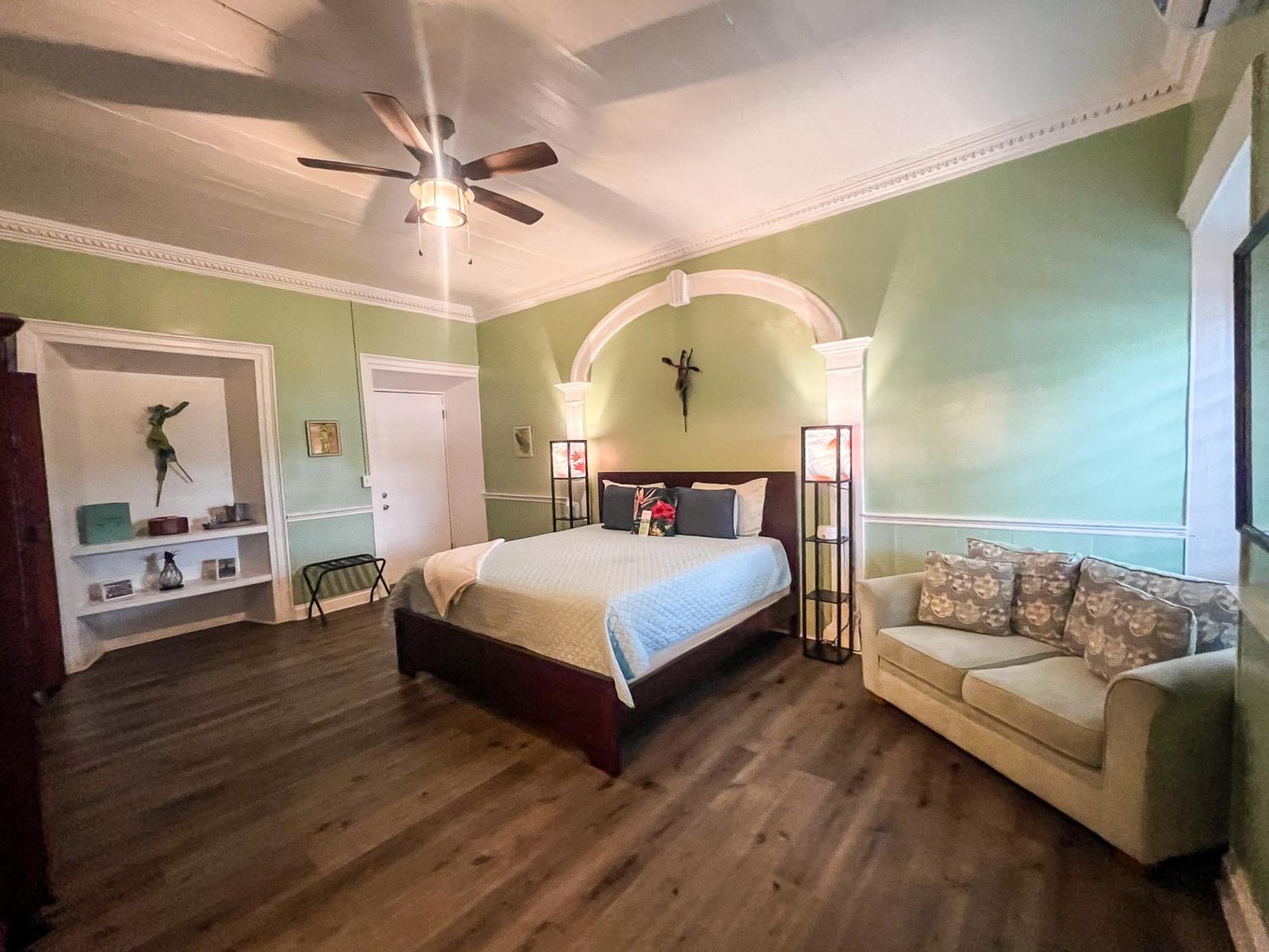 Victoria House Otel Frederiksted Dış mekan fotoğraf